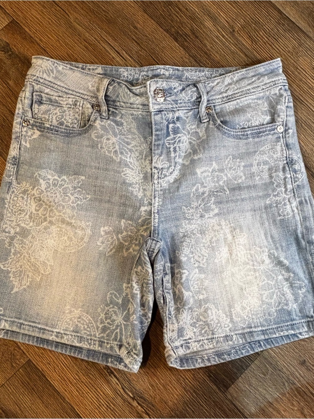 Seven7 Light Blue Floral Print Denim Shorts